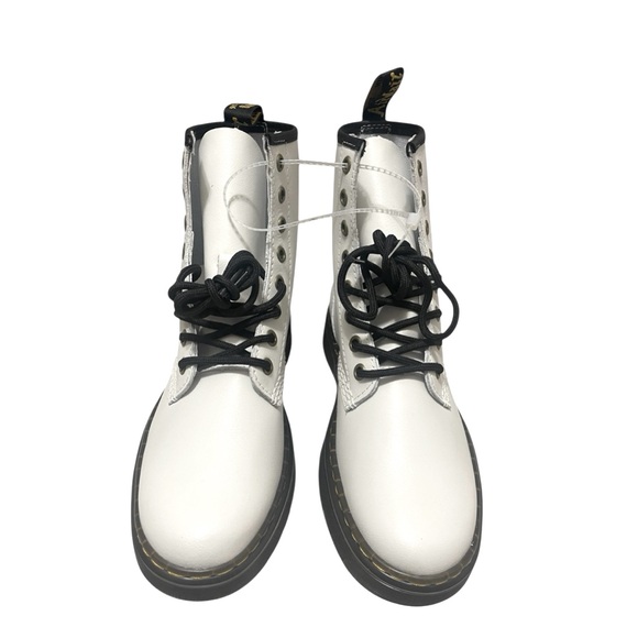 💚💚🌼NWOT DR.MARTENS WOMENS ZAVALA FLAT COMBAT CASUAL FALL WINTER BOOT - Picture 1 of 11